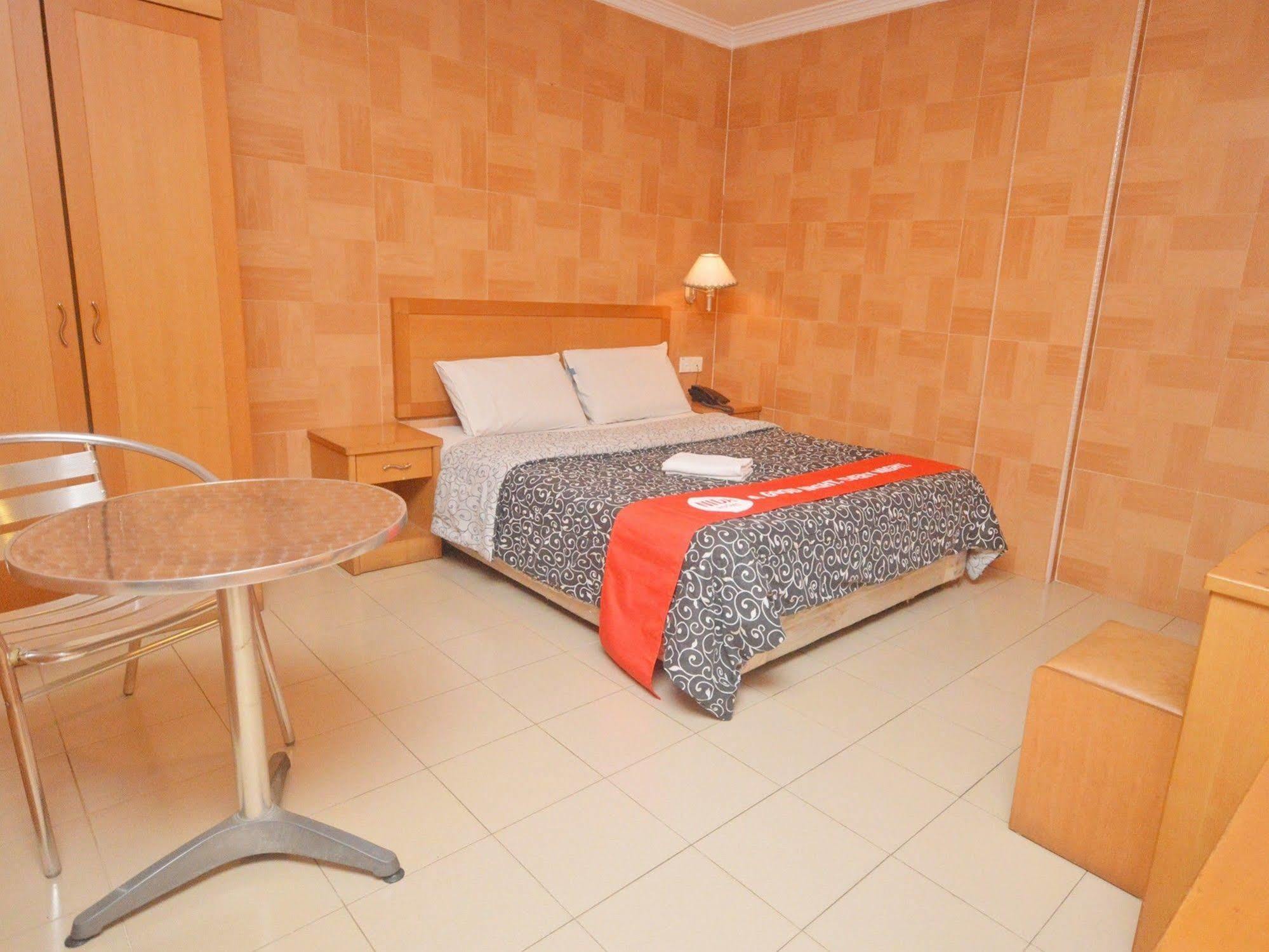 Nida Rooms Nagoya Business Center Batam Exterior photo